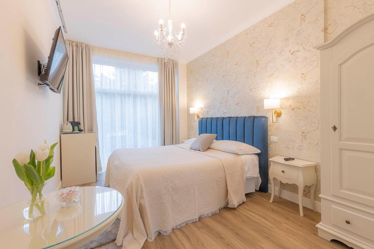 Crys: Rooms, Holiday, Business Верона Экстерьер фото